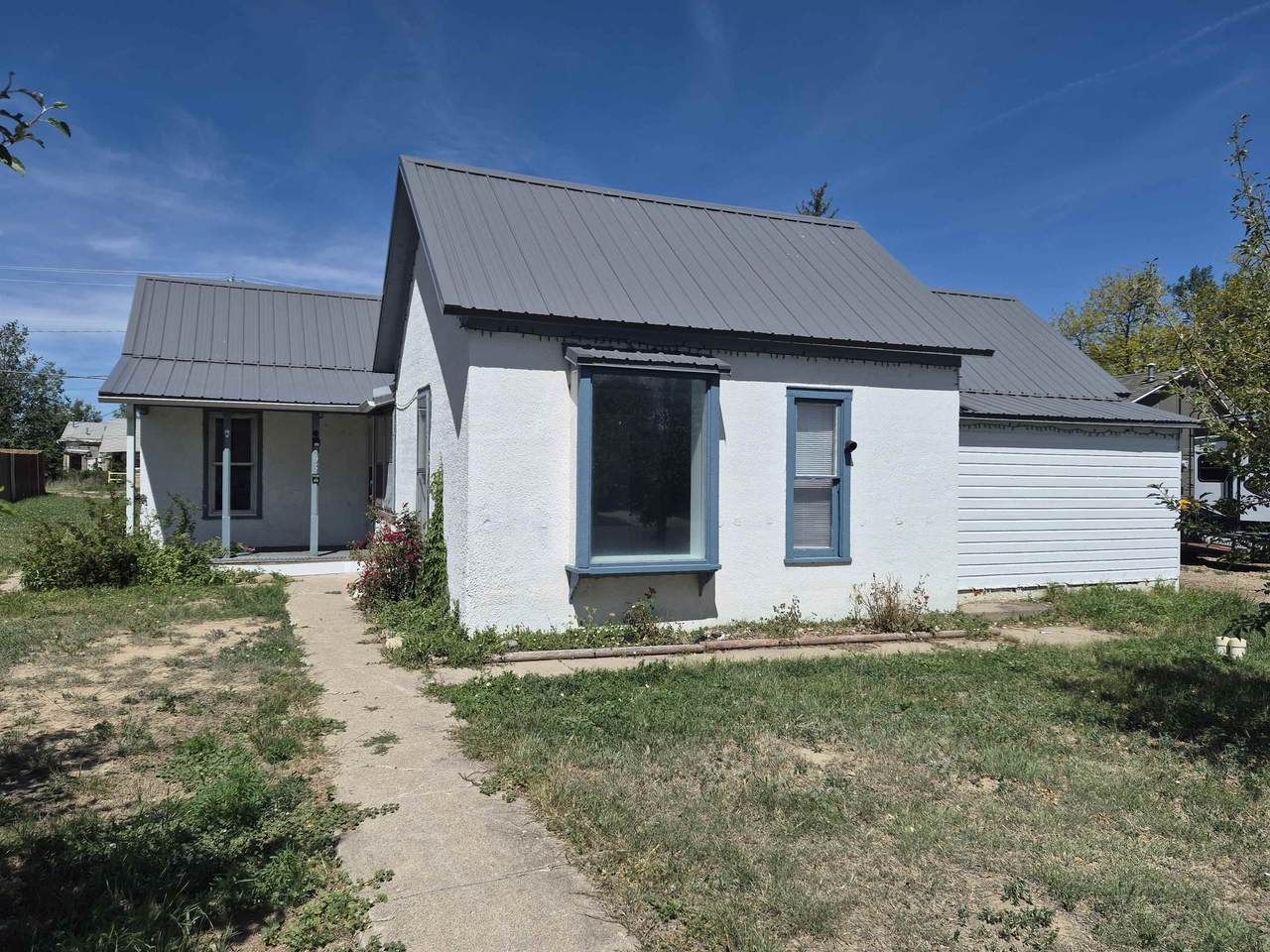 705 15th Street - Photo 1