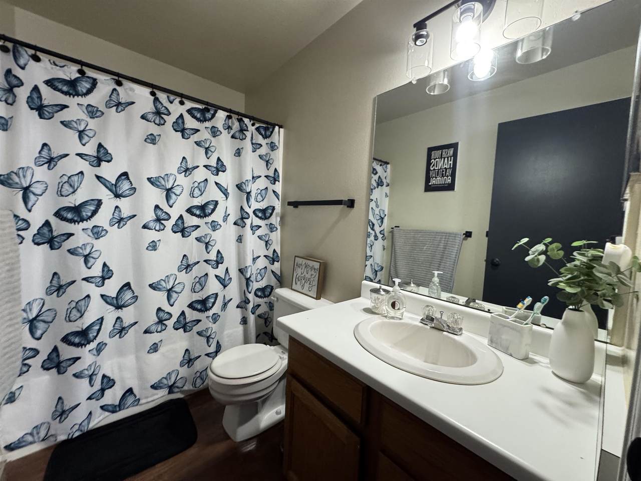 https://bt-photos.global.ssl.fastly.net/wyoming/1280_boomver_1_20262983-2.jpg
