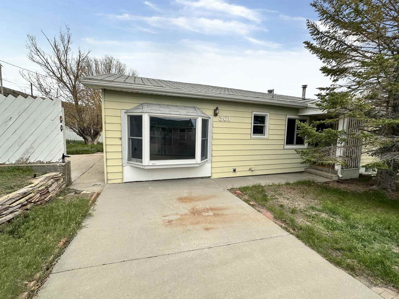 301 La Paloma Drive - Photo 1