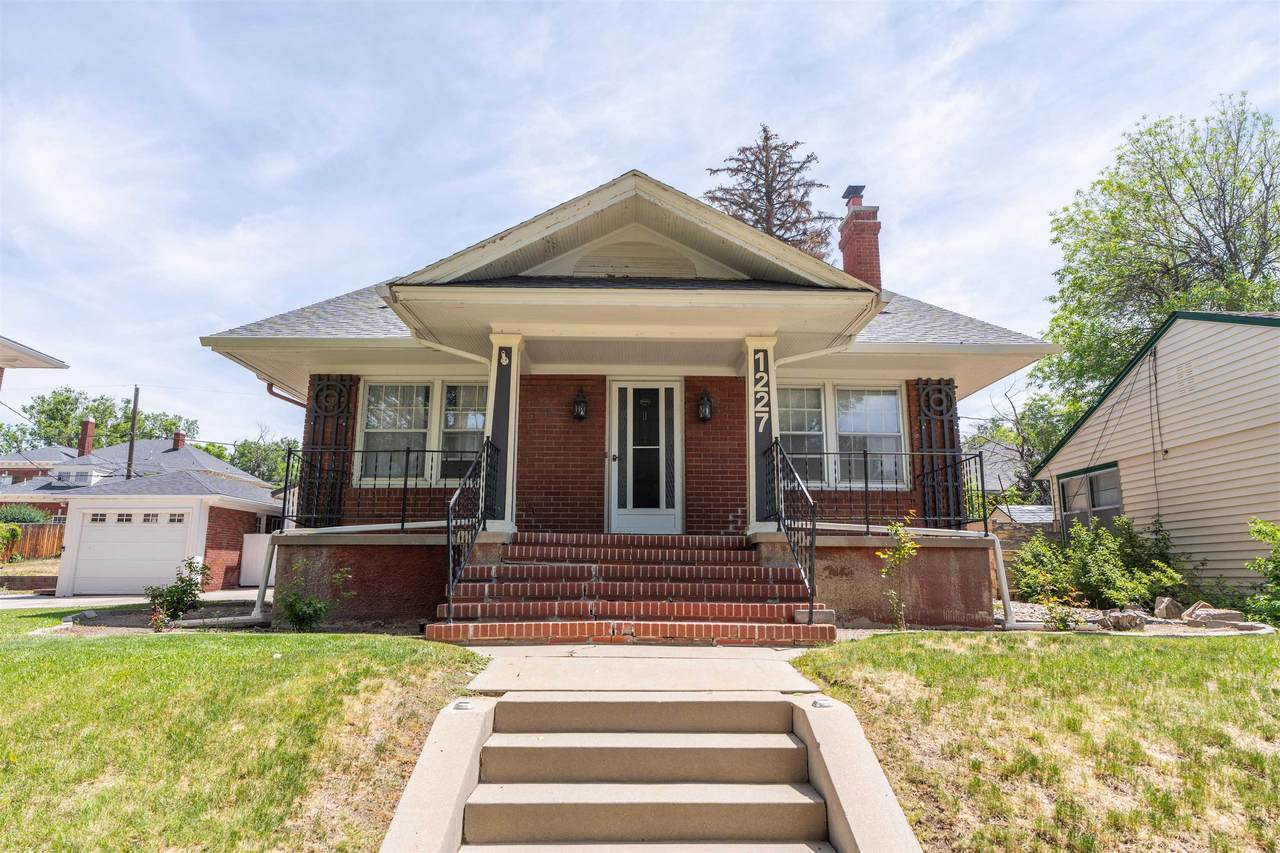 1227 Center - Photo 1