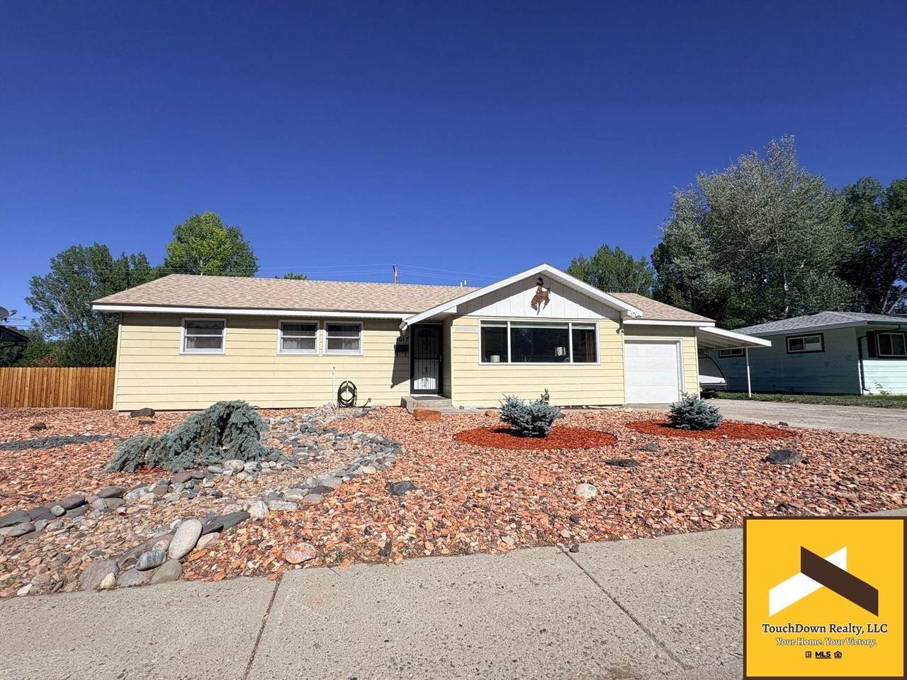 1017 Big Horn Drive - Photo 1