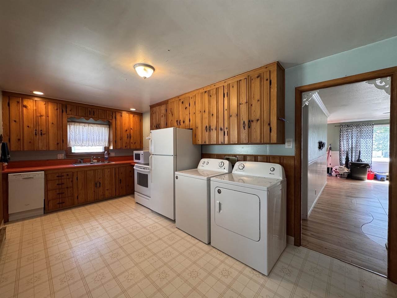 https://bt-photos.global.ssl.fastly.net/wyoming/1280_boomver_1_20263076-2.jpg
