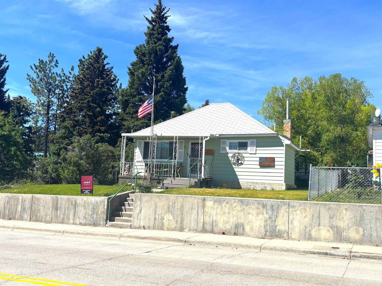 https://bt-photos.global.ssl.fastly.net/wyoming/1280_boomver_1_20263109-2.jpg