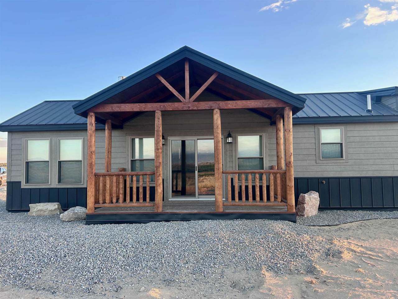 https://bt-photos.global.ssl.fastly.net/wyoming/1280_boomver_1_20263138-2.jpg