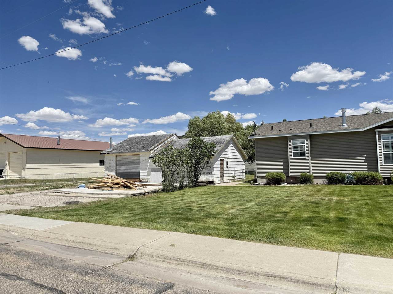 https://bt-photos.global.ssl.fastly.net/wyoming/1280_boomver_1_20263185-2.jpg