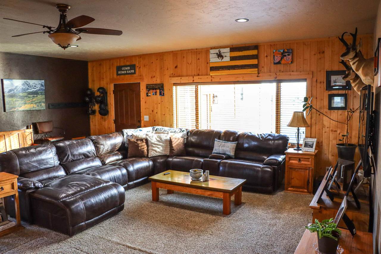 https://bt-photos.global.ssl.fastly.net/wyoming/1280_boomver_1_20263188-2.jpg
