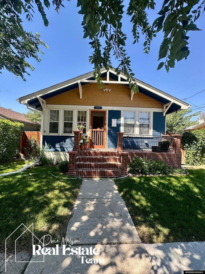 1018 5th Street - Photo 1