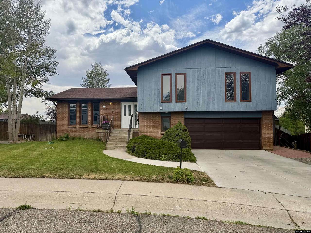 214 Pierce Way - Photo 1