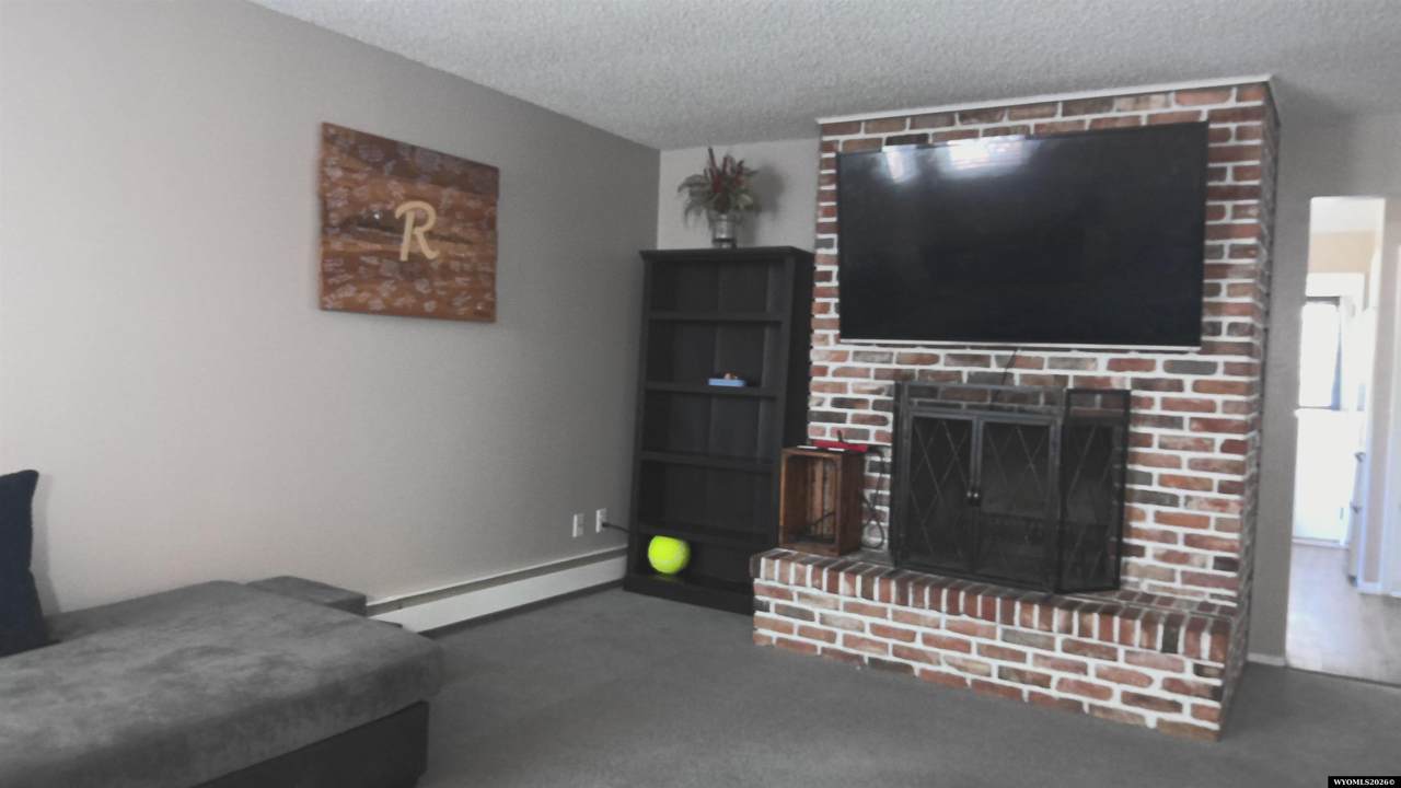 https://bt-photos.global.ssl.fastly.net/wyoming/1280_boomver_1_20263321-2.jpg