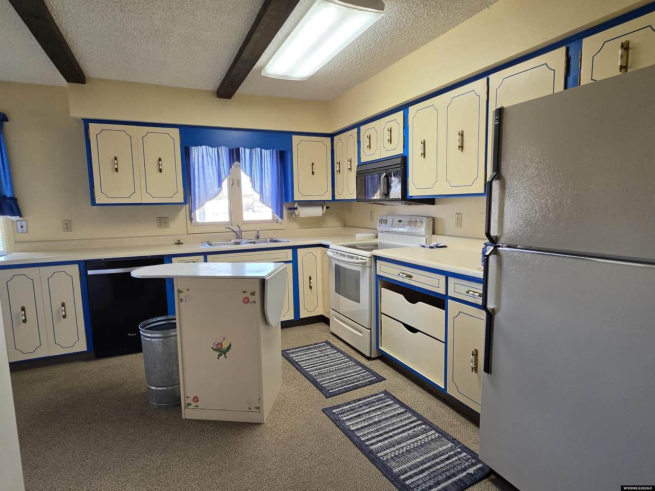 https://bt-photos.global.ssl.fastly.net/wyoming/1280_boomver_1_20263351-2.jpg