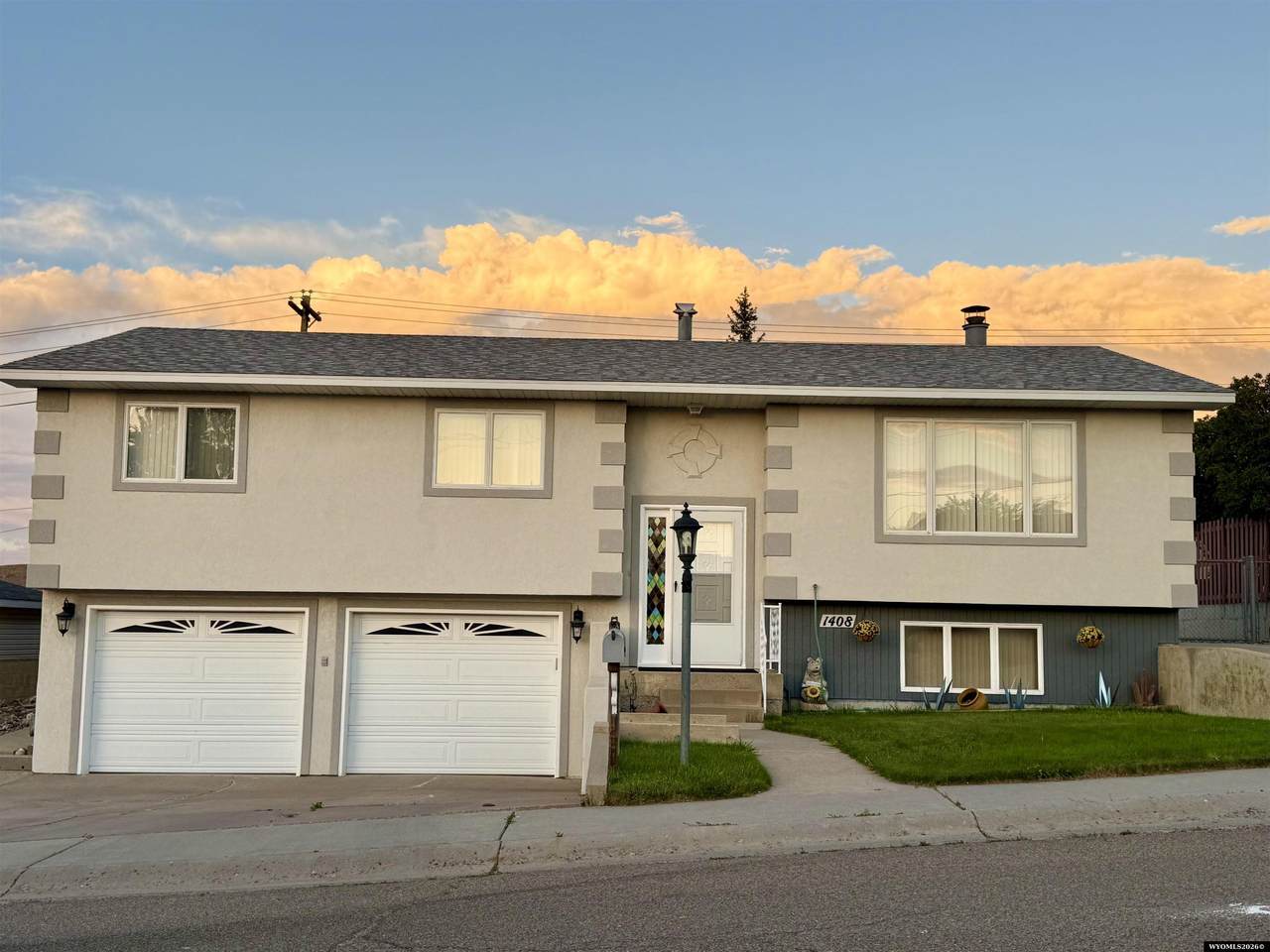 1408 Cottonwood Drive - Photo 1