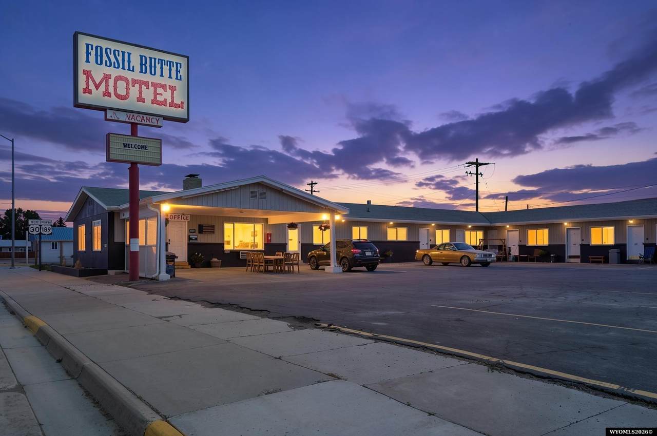 https://bt-photos.global.ssl.fastly.net/wyoming/1280_boomver_1_20263439-2.jpg