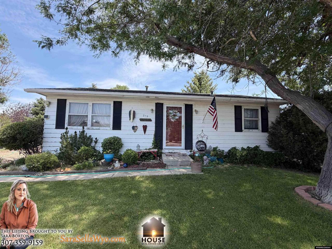 219 Jolley - Photo 1
