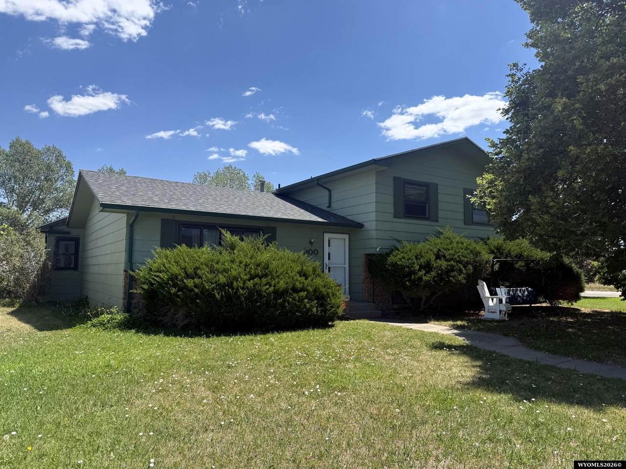 300 20th Street - Photo 1