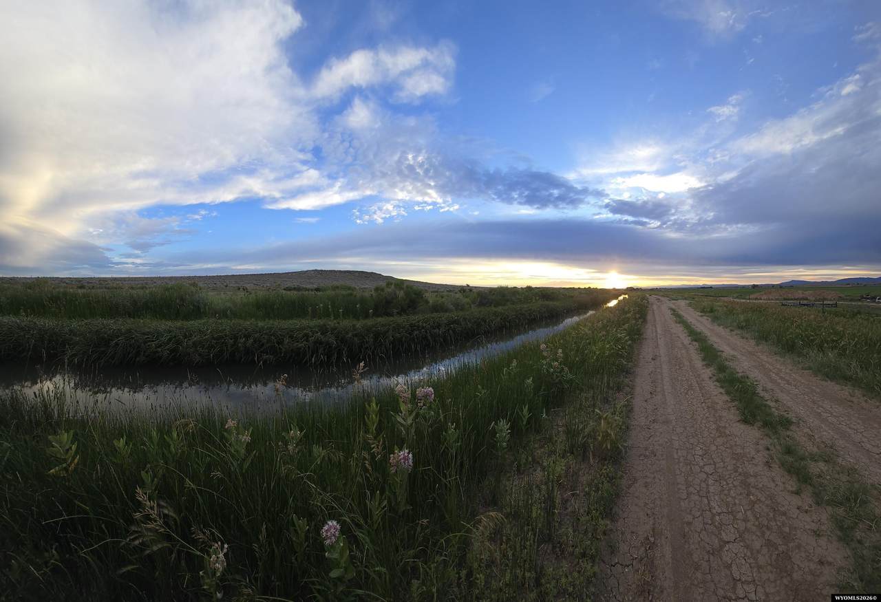 https://bt-photos.global.ssl.fastly.net/wyoming/1280_boomver_1_20263604-2.jpg