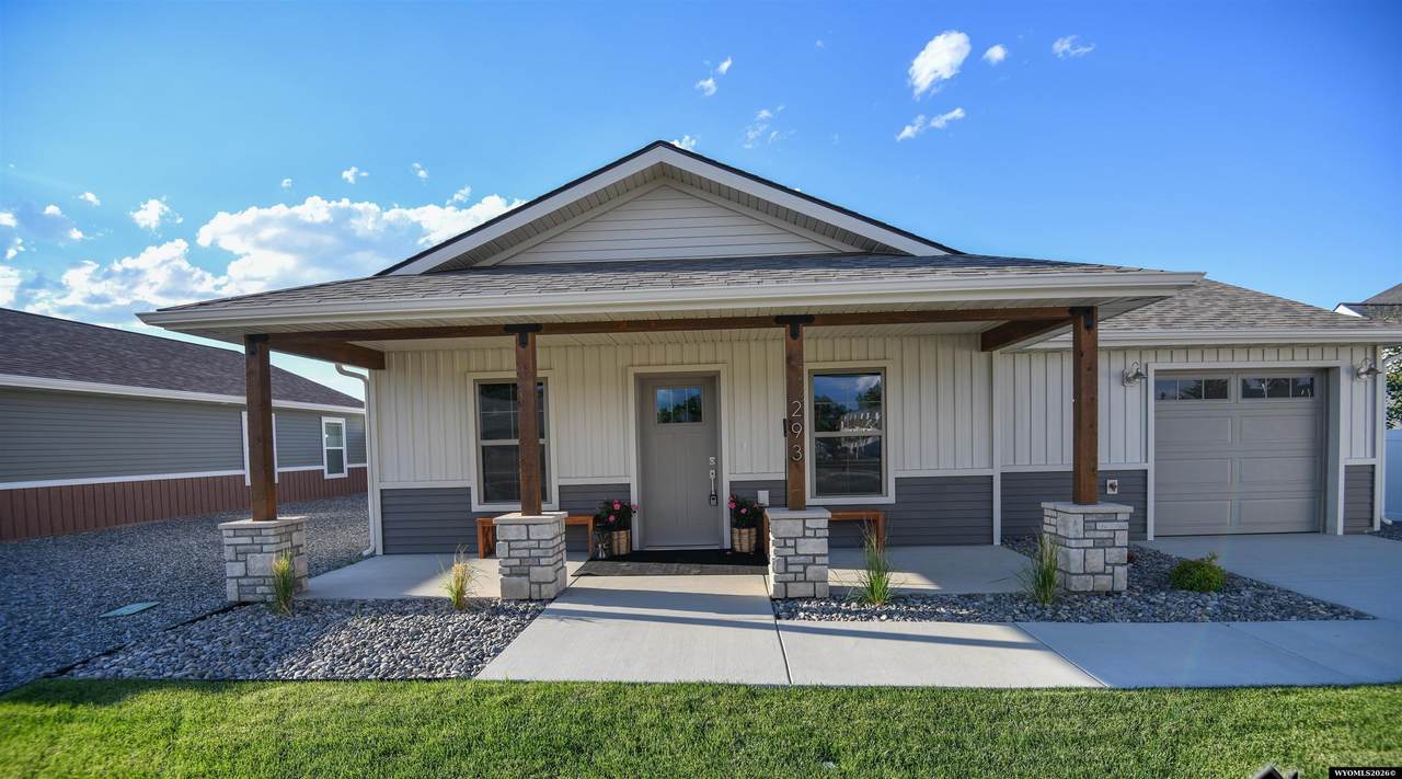 293 Cypress Dr - Photo 1