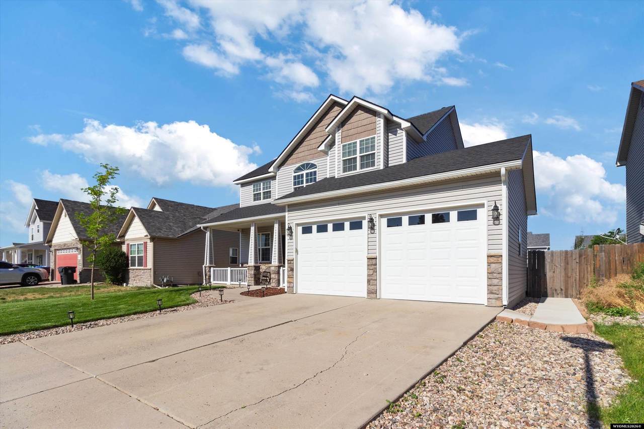 4716 Garnet Way - Photo 1