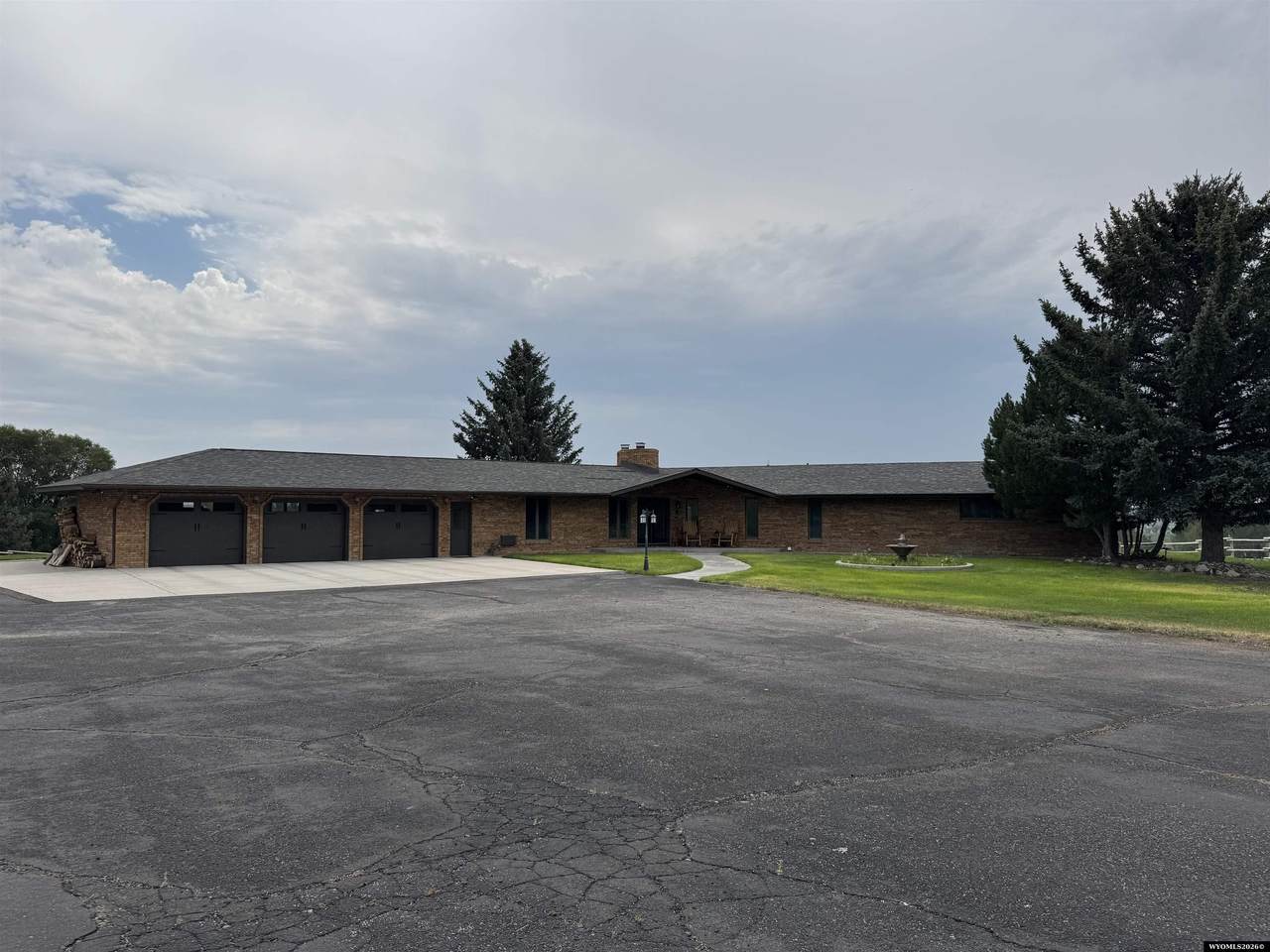 https://bt-photos.global.ssl.fastly.net/wyoming/1280_boomver_1_20263660-2.jpg