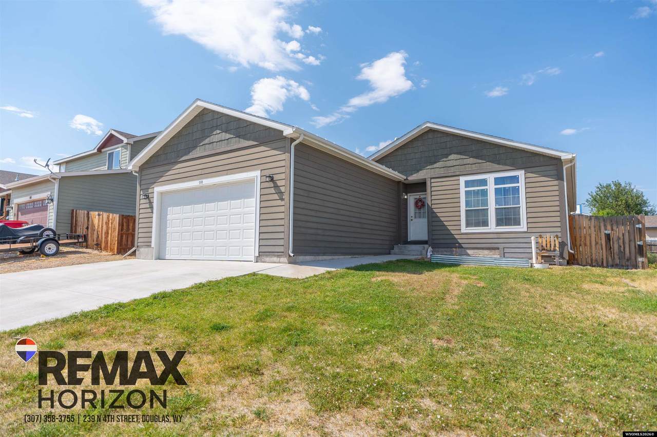 910 Flicker Street - Photo 1