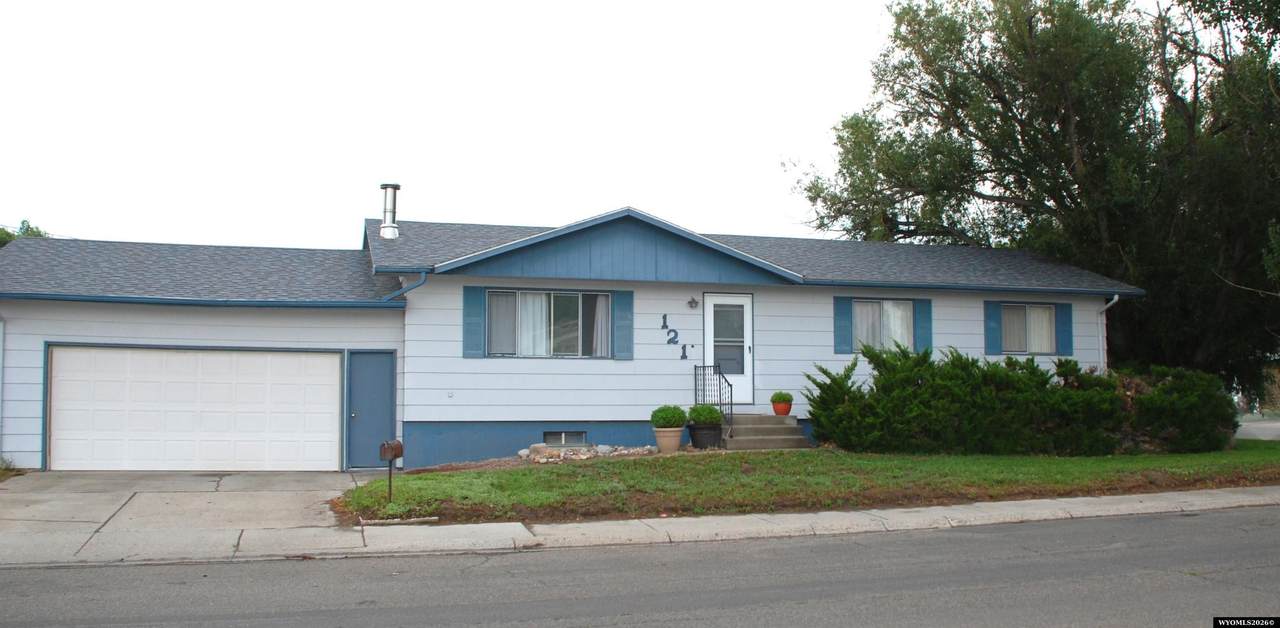 121 20th Street - Photo 1