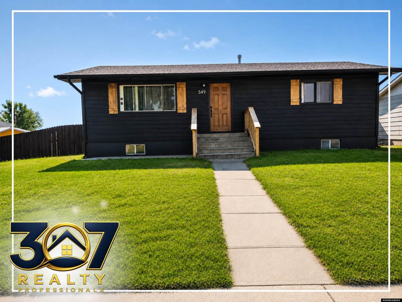 549 Iowa Avenue - Photo 1