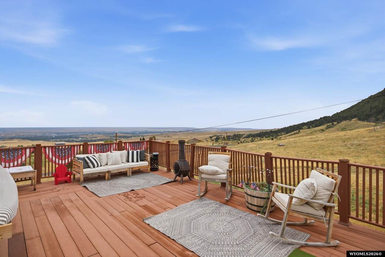 https://bt-photos.global.ssl.fastly.net/wyoming/1280_boomver_1_20264080-2.jpg