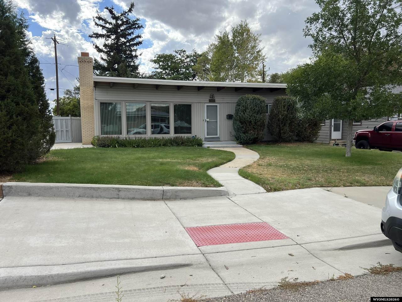 1128 Adams Avenue - Photo 1