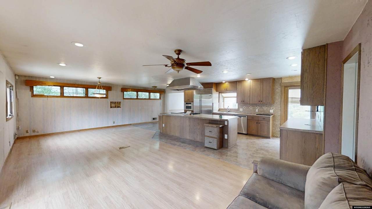 https://bt-photos.global.ssl.fastly.net/wyoming/1280_boomver_1_20264141-2.jpg