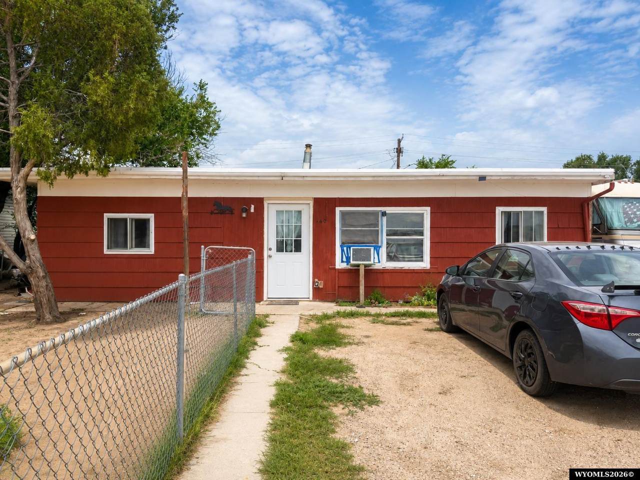 260 Leavitt St - Photo 1