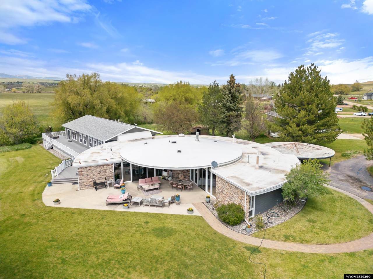 18 Circle 8 Drive - Photo 1