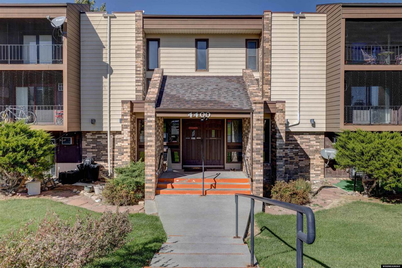 4400 Poplar #312D - Photo 1