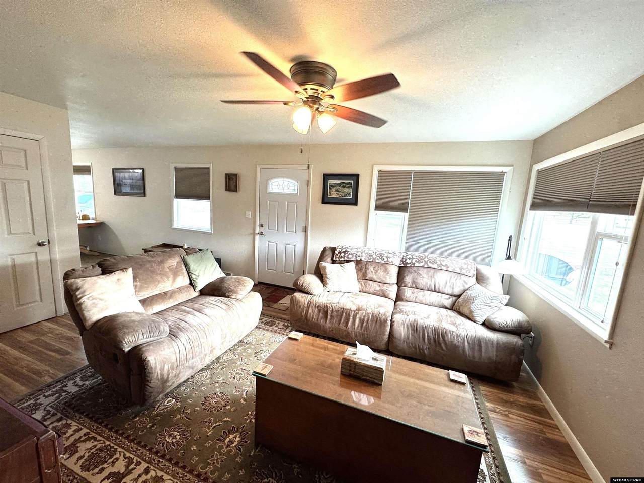https://bt-photos.global.ssl.fastly.net/wyoming/1280_boomver_1_20264430-2.jpg