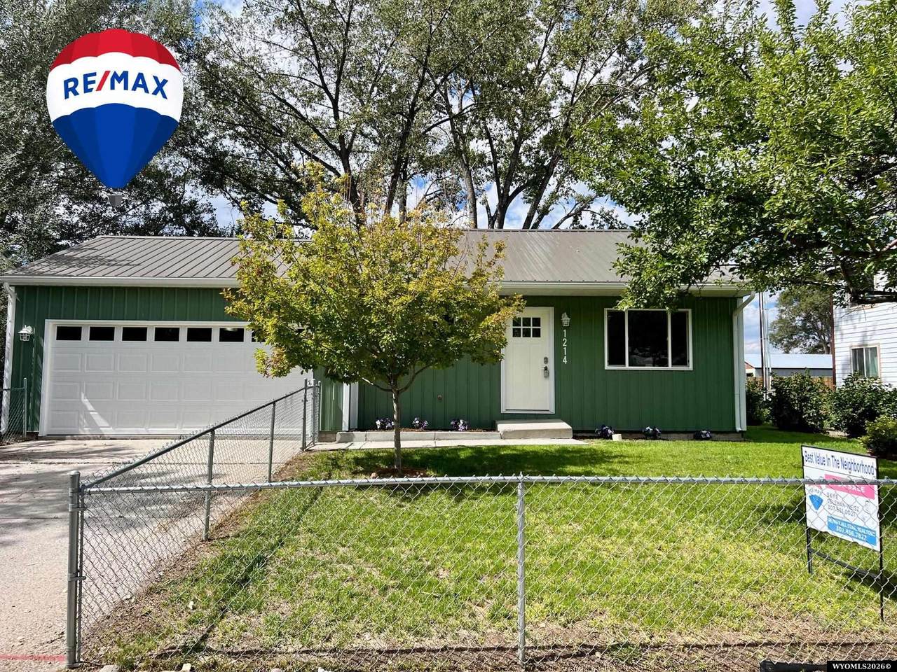 1214 Pinecrest Street - Photo 1