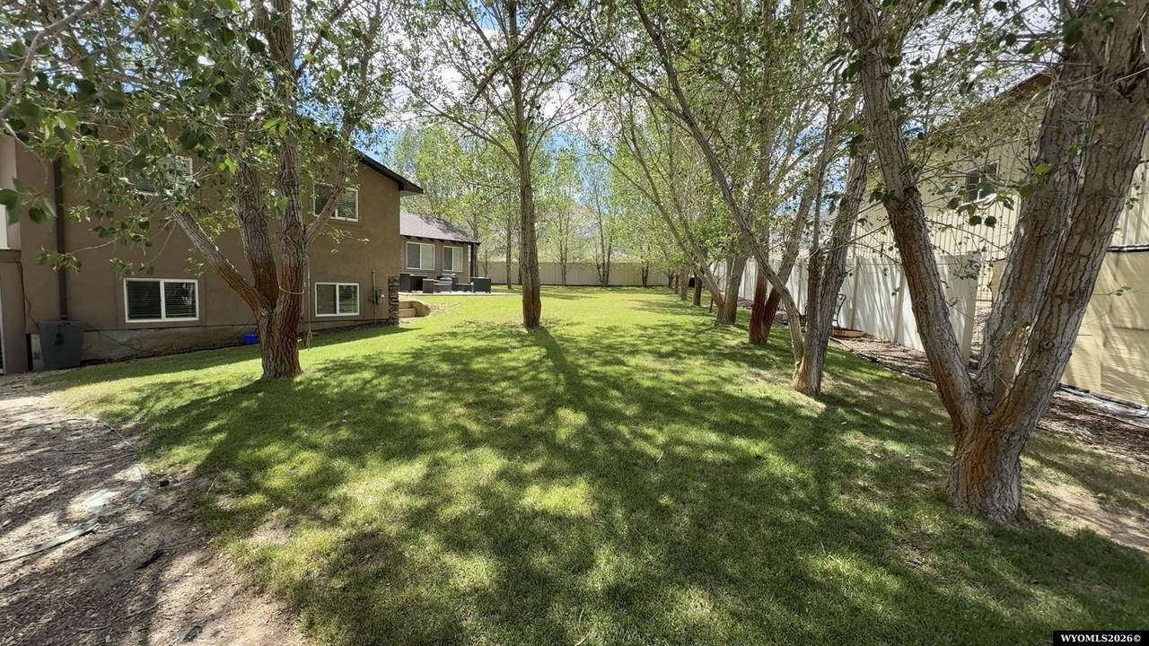 https://bt-photos.global.ssl.fastly.net/wyoming/1280_boomver_1_20264445-2.jpg