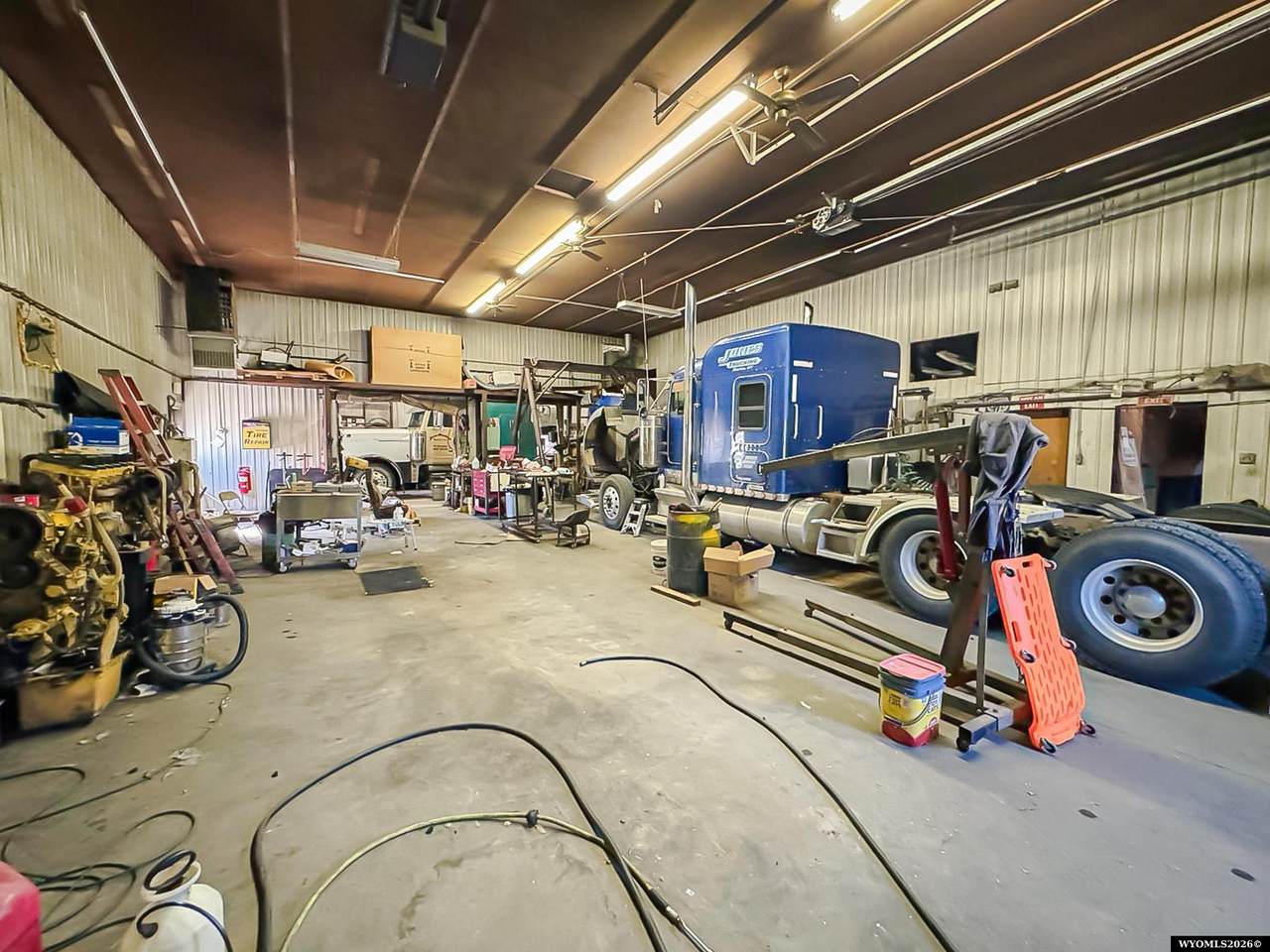 https://bt-photos.global.ssl.fastly.net/wyoming/1280_boomver_1_20264500-2.jpg