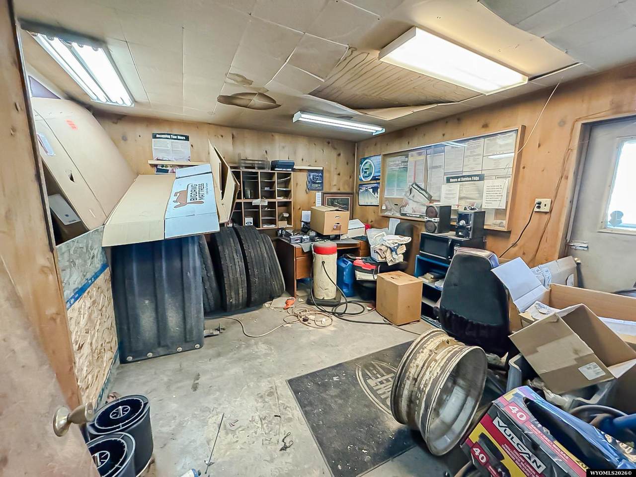 https://bt-photos.global.ssl.fastly.net/wyoming/1280_boomver_1_20264500-2.jpg
