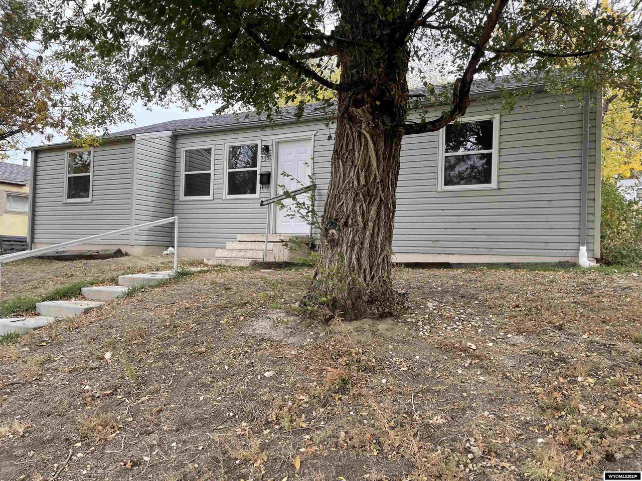 1335 Laurel Street - Photo 1