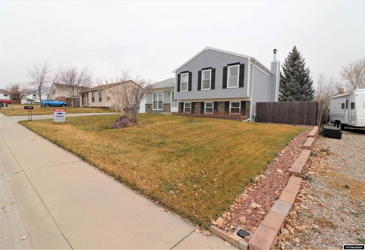 1005 Monroe Drive - Photo 1