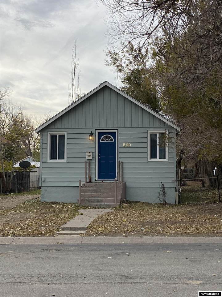 502 Daley Street - Photo 1