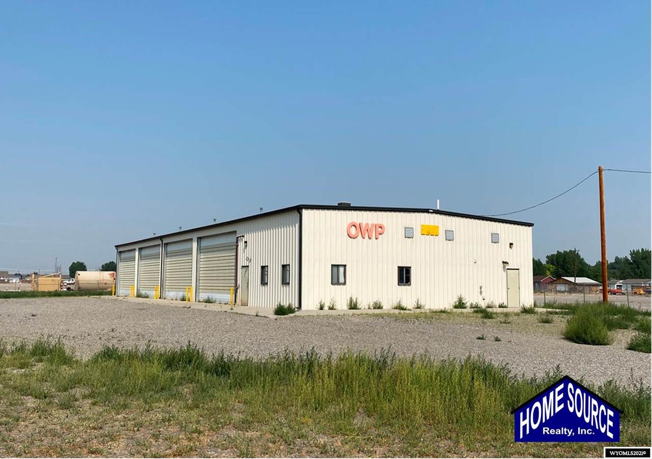 900 Railroad Avenue - Photo 1