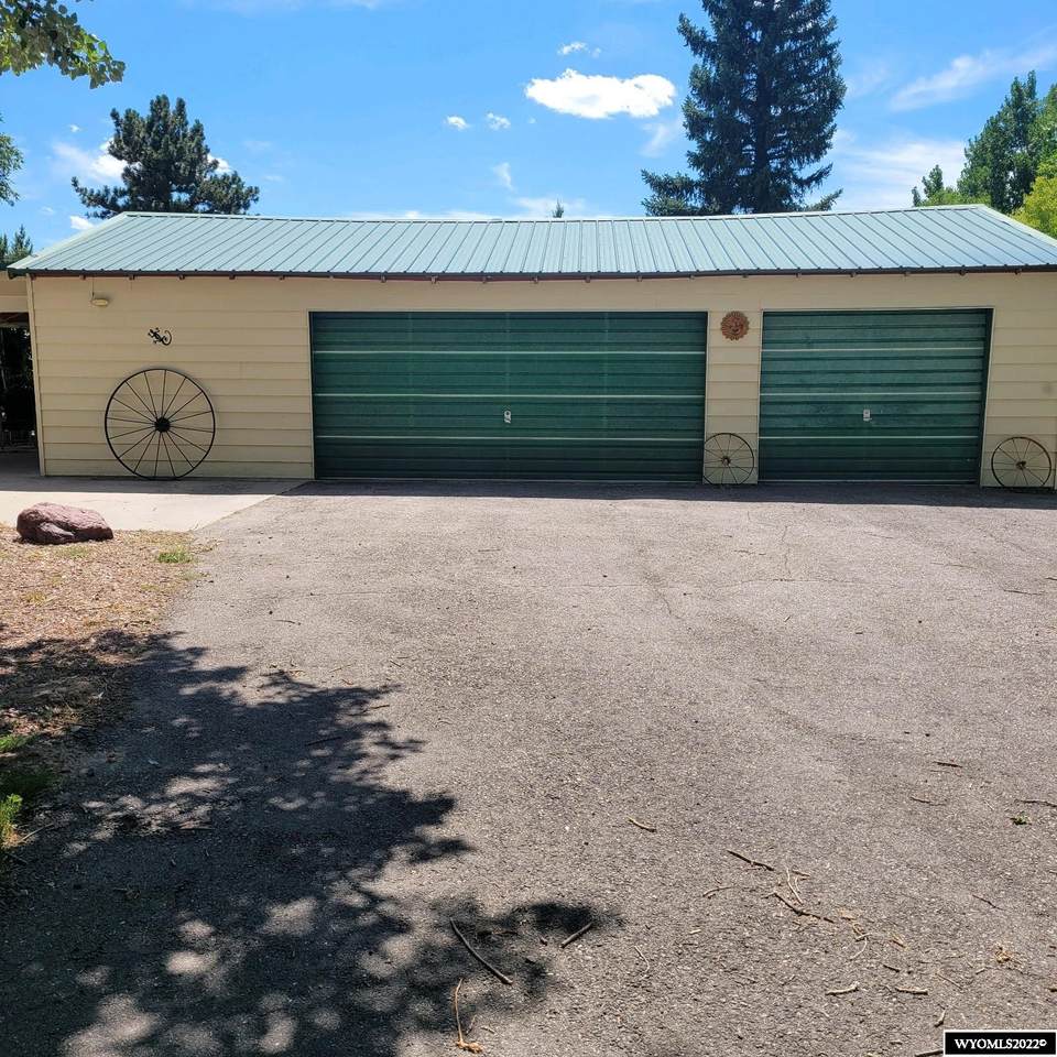 450 Burlington Street - Photo 1