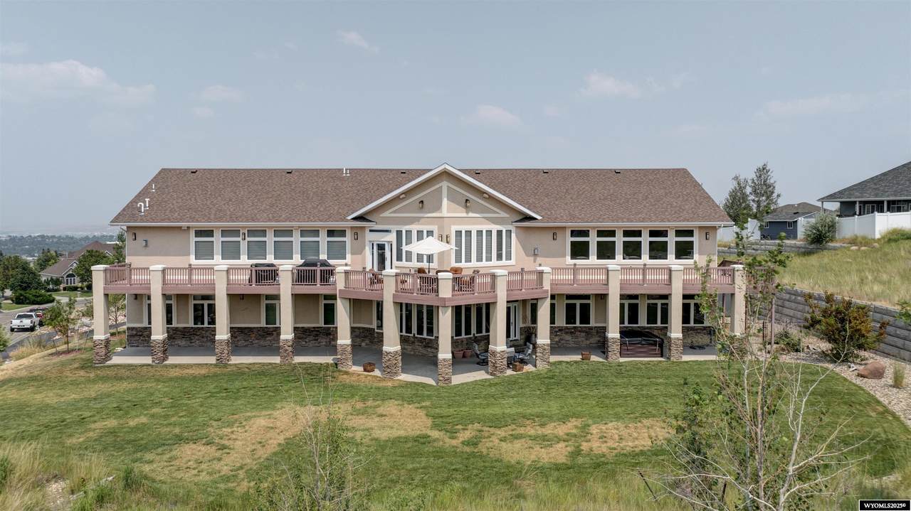 6231 Walnut Street - Photo 1