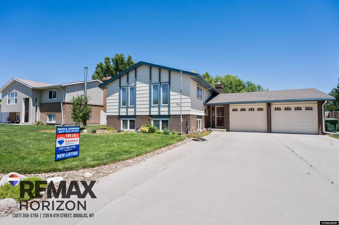 137 Wind River Drive - Photo 1