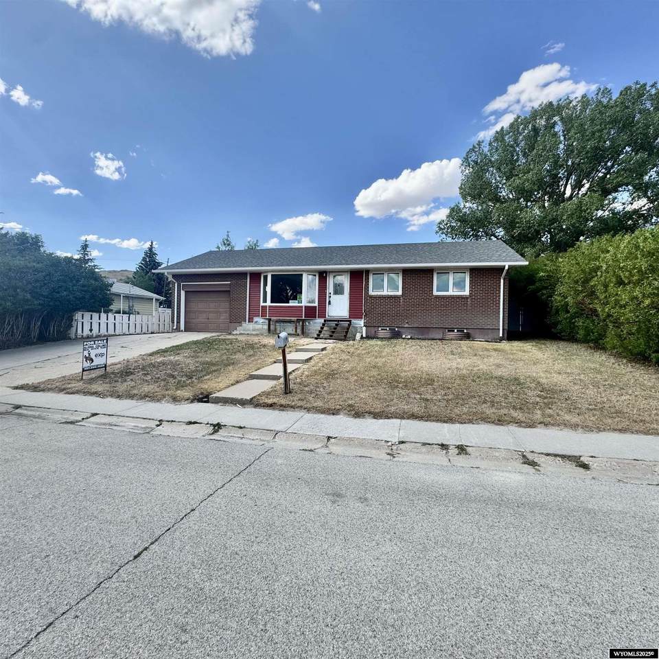 221 Los Altos Drive - Photo 1