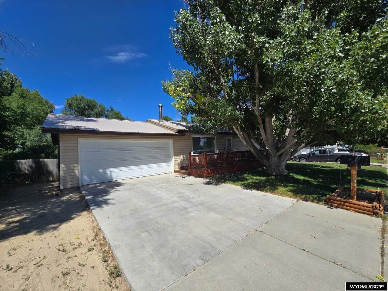 915 Kansas Street - Photo 1