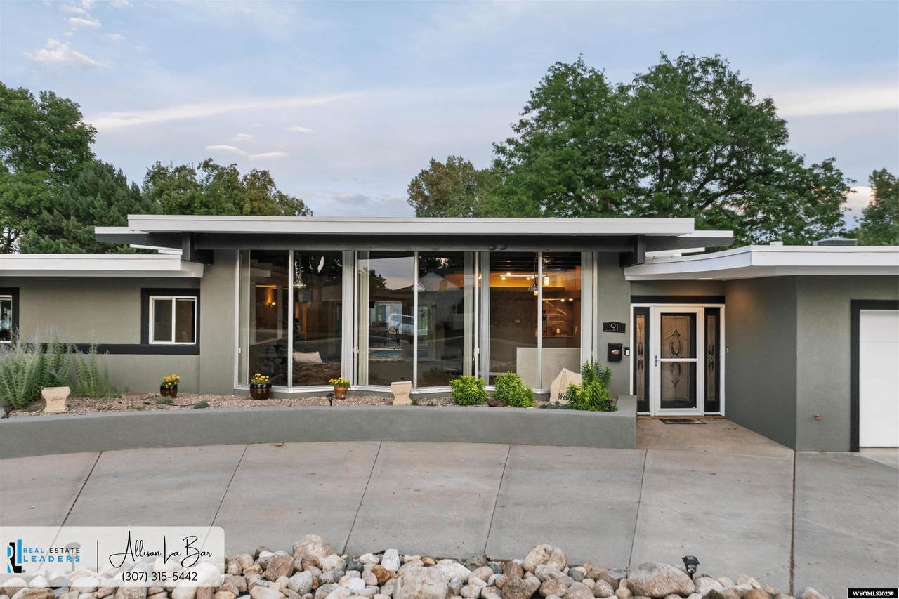 91 Magnolia - Photo 1