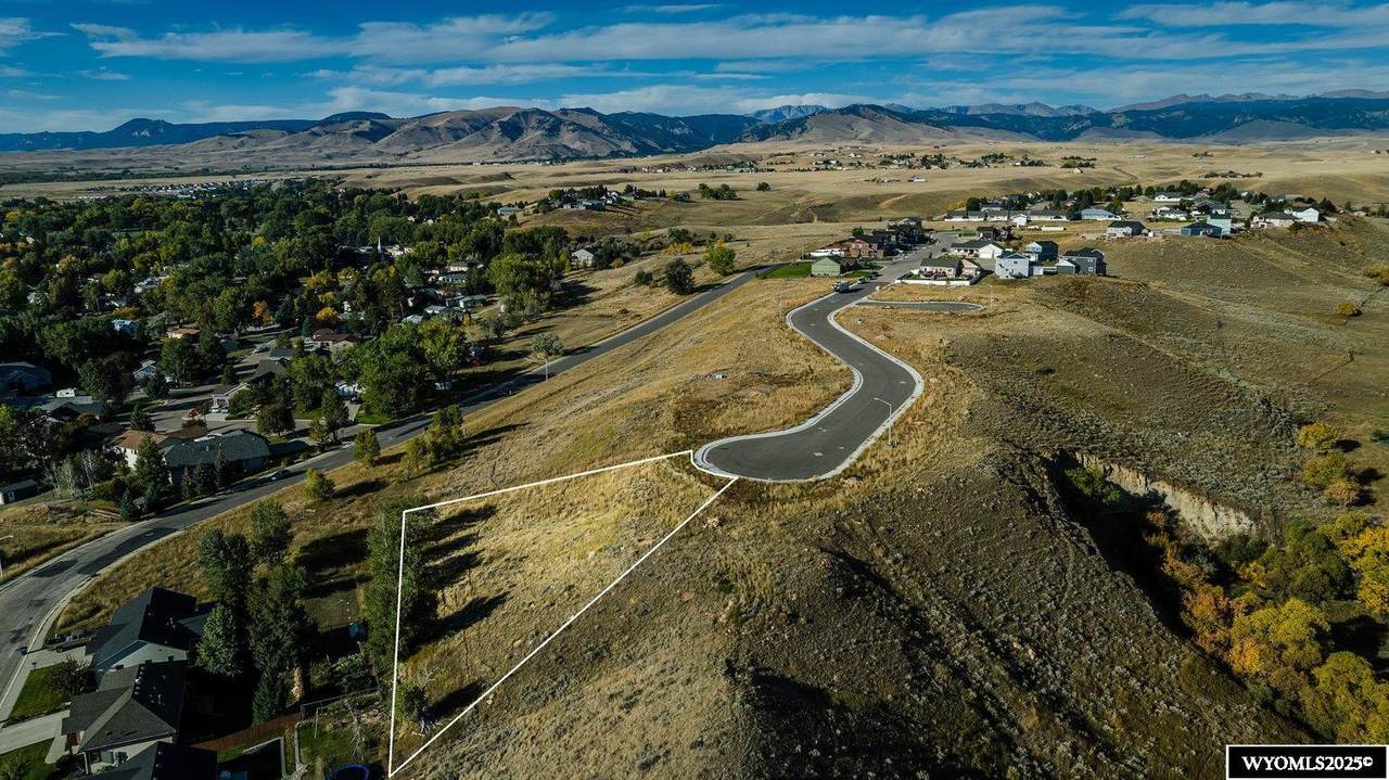 169 Coyote Court - Photo 1