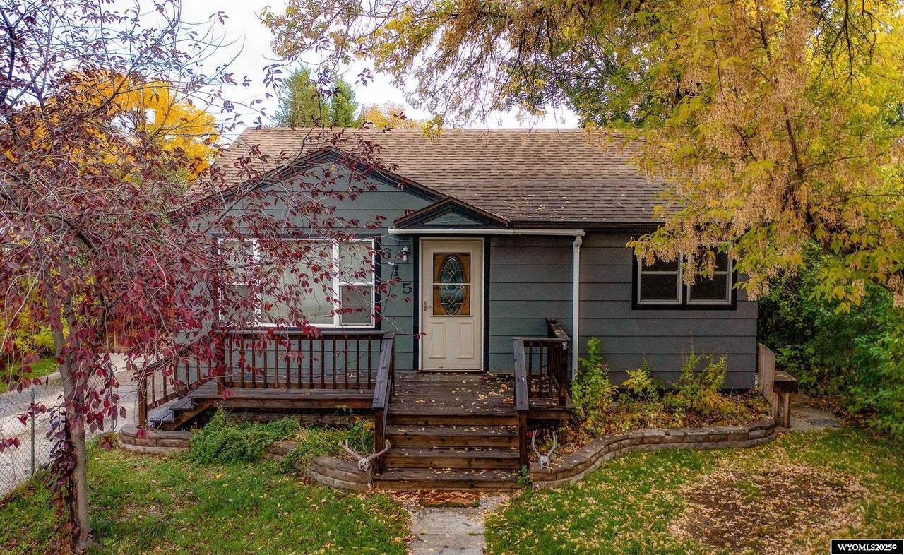 615 Holly Avenue - Photo 1