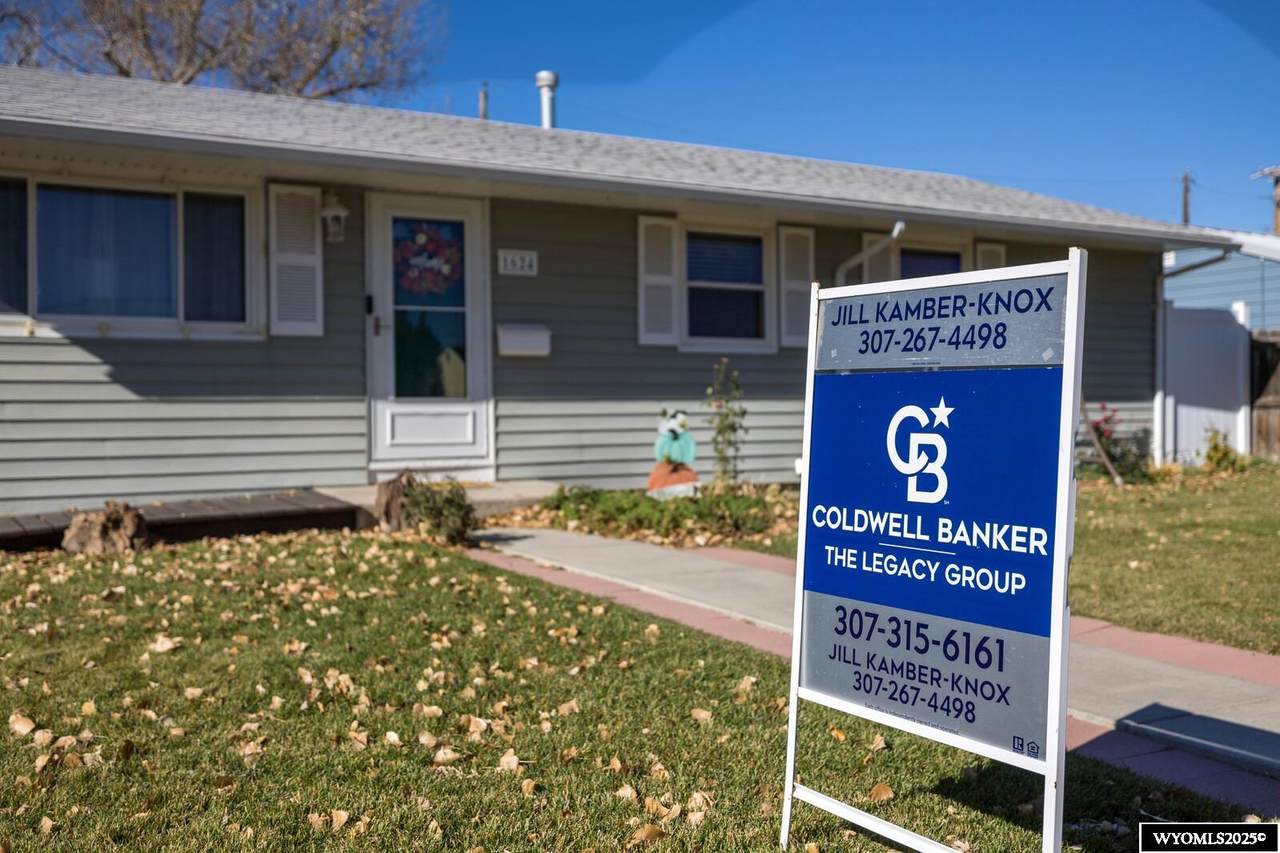 1624 Custer Avenue - Photo 1