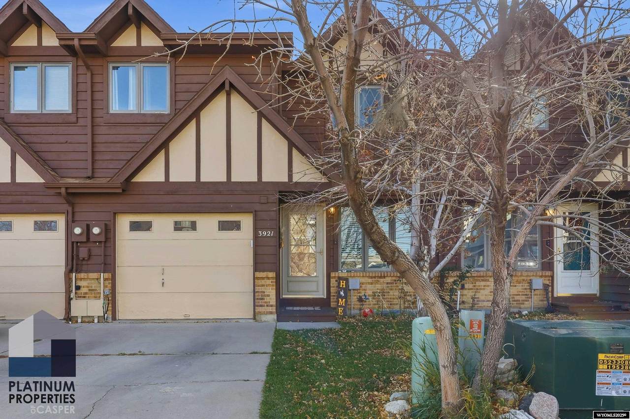 3921 Sweetbrier - Photo 1